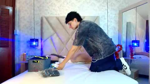 Lucy and Matty online show from September 11, 11:21 am