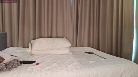 Snapshot of lucynuty chatting on October 10, 6:23 am Love kinky Go here online show from October 10, 6:23 am