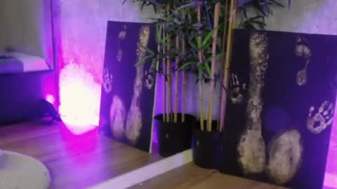 lucyrayy online show from February 5, 11:53 pm