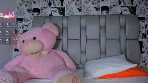 Snapshot of lucyrosse_ chatting on September 28, 11:15 am Lucy online show from September 28, 11:15 am