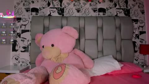 Snapshot of lucyrosse_ chatting on October 7, 11:07 am Lucy online show from October 7, 11:07 am