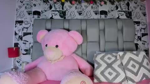 Snapshot of lucyrosse_ chatting on March 24, 11:26 am Lucy online show from March 24, 11:26 am