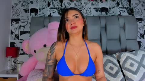 Snapshot of lucyrosse_ chatting on April 23, 11:20 am Lucy online show from April 23, 11:20 am