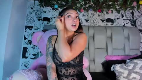 Snapshot of lucyrosse_ chatting on June 8, 11:10 am Lucy online show from June 8, 11:10 am