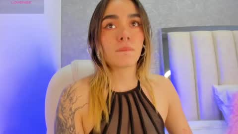 Snapshot of lucyvega4 chatting on September 19, 4:36 am Lucy online show from September 19, 4:36 am