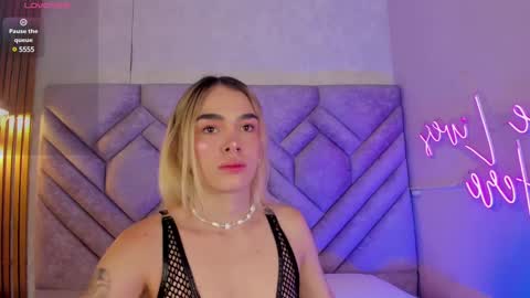 Snapshot of lucyvegaa1 chatting on December 17, 11:39 am Lucy Vega online show from December 17, 11:39 am