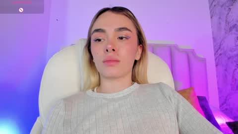 Snapshot of lucyvegaa1 chatting on January 7, 10:22 am Lucy Vega online show from January 7, 10:22 am