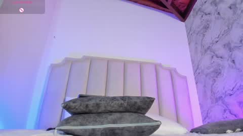 Snapshot of lucyvegaa1 chatting on January 8, 10:04 am Lucy Vega online show from January 8, 10:04 am