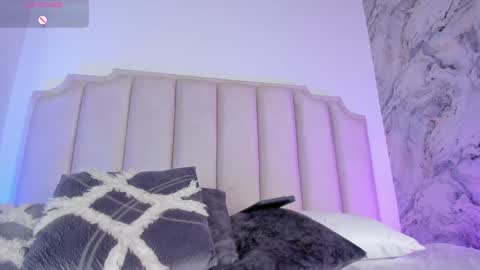 Snapshot of lucyvegaa1 chatting on January 14, 4:15 am Lucy Vega online show from January 14, 4:15 am