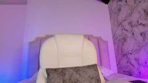 Snapshot of lucyvegaa1 chatting on January 17, 5:11 am Lucy Vega online show from January 17, 5:11 am