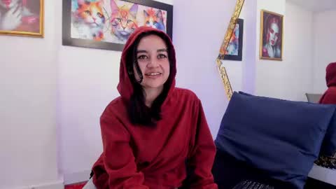 LucyWalkeer online show from June 28, 3:45 am