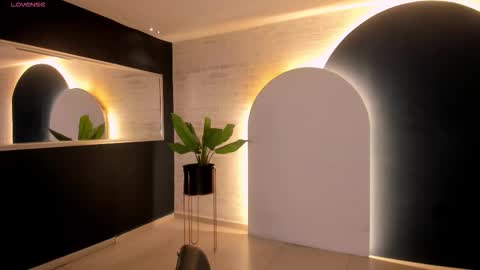 Lucy online show from October 17, 8:22 pm