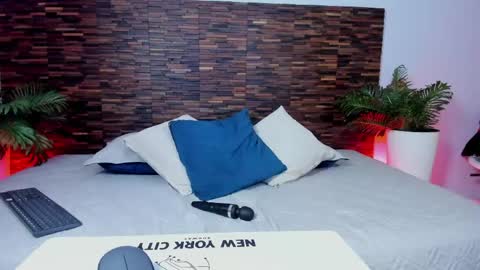 Snapshot of lucyy_liiu chatting on May 29, 9:35 pm Lucy Liiu online show from May 29, 9:35 pm