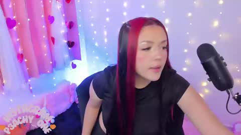 LUCYY FROM HOME  online show from March 8, 10:02 pm