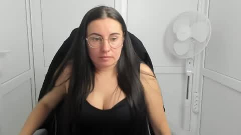 Snapshot of lucyycharm chatting on June 13, 12:36 pm Lucy online show from June 13, 12:36 pm
