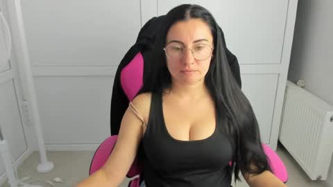 Lucy online show from July 22, 12:52 pm