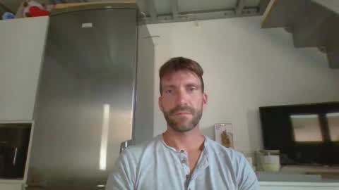 Snapshot of ludovichi chatting on September 9, 3:22 pm ludovichi online show from September 9, 3:22 pm