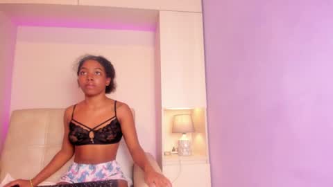 Lu online show from February 11, 8:37 am