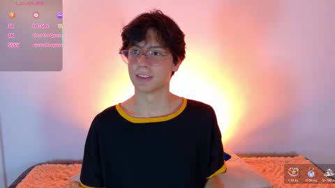 Snapshot of lui_x_dust chatting on March 2, 6:03 am Lui online show from March 2, 6:03 am