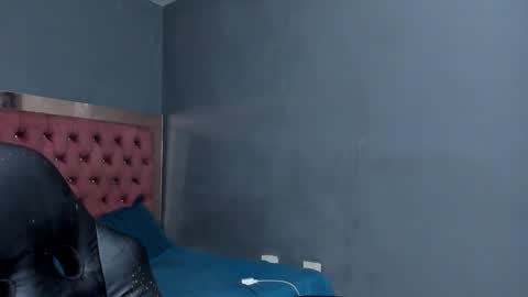 Luigi Vitale online show from December 21, 1:15 am