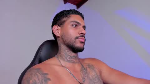 Luigi Vitale online show from November 19, 2:06 pm