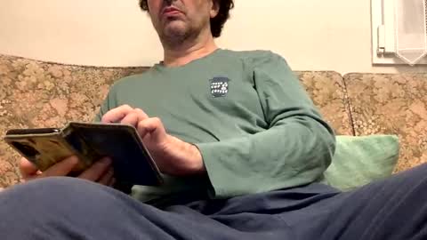 Snapshot of luigir51zas chatting on August 1, 9:03 pm Luis online show from August 1, 9:03 pm