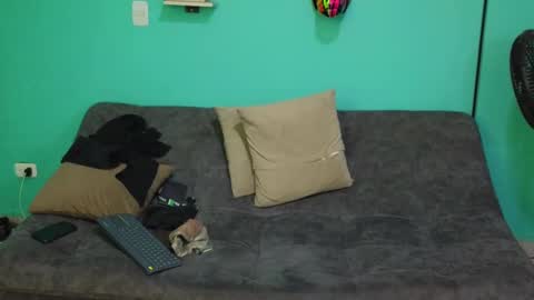 Luigi online show from February 19, 2:33 am