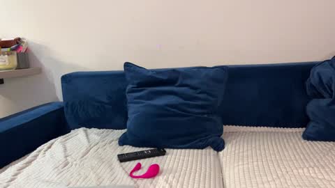 Luis and Alina online show from December 3, 9:24 pm