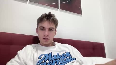 Luis online show from October 20, 11:43 am