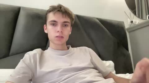 Luis online show from October 28, 1:58 pm