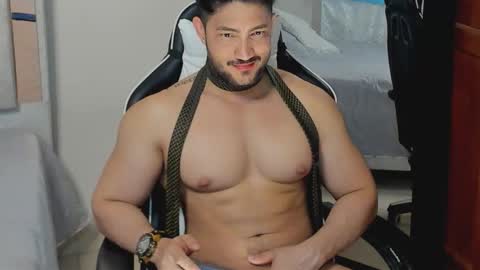 luis_baptista online show from October 24, 3:47 am