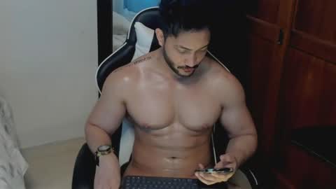 Snapshot of luis_baptista chatting on May 23, 7:18 pm luis_baptista online show from May 23, 7:18 pm