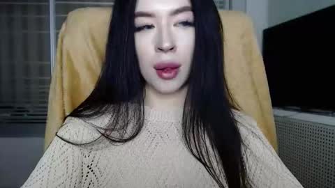 Snapshot of luisa_domina chatting on February 21, 9:05 pm luisa lovedom online show from February 21, 9:05 pm