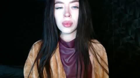 Snapshot of luisa_domina chatting on May 4, 6:48 pm luisa lovedom online show from May 4, 6:48 pm