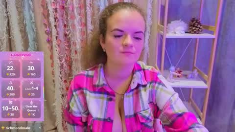 Luisa Rosee online show from October 17, 7:38 pm