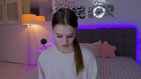 LuisaClover online show from June 28, 12:49 am
