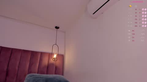 L U I S A online show from December 21, 8:21 pm