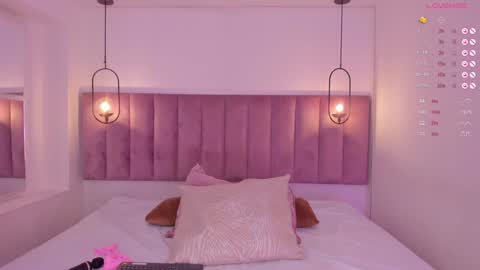 L U I S A online show from January 3, 7:50 pm