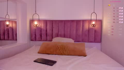 L U I S A online show from January 4, 8:16 pm