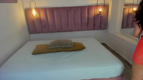 L U I S A online show from February 21, 7:54 pm