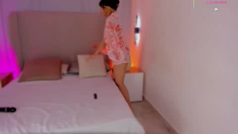 L U I S A online show from February 18, 8:16 pm