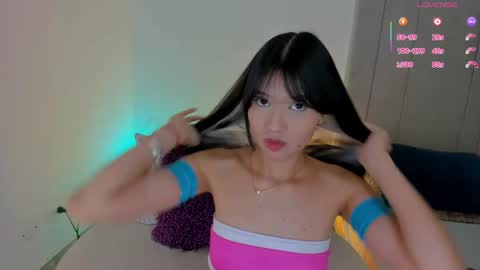 L U I S A online show from May 3, 8:37 pm