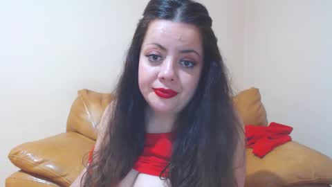 Snapshot of luisahornydoll chatting on April 9, 7:52 pm Cassie online show from April 9, 7:52 pm