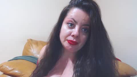 Snapshot of luisahornydoll chatting on May 19, 8:26 pm Cassie online show from May 19, 8:26 pm