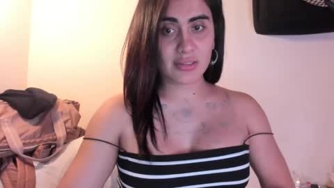 Luisa Monsters online show from December 6, 2:35 am