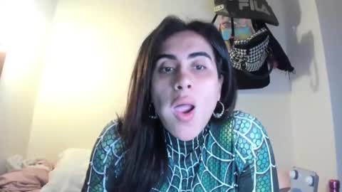 Luisa Monsters online show from December 6, 11:03 pm
