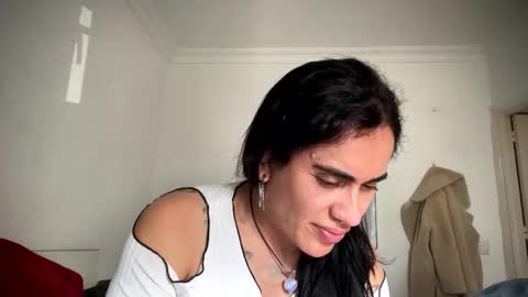 Luisa Monsters online show from November 12, 2:28 pm