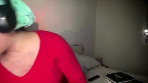 Luisa Monsters online show from February 2, 12:42 am