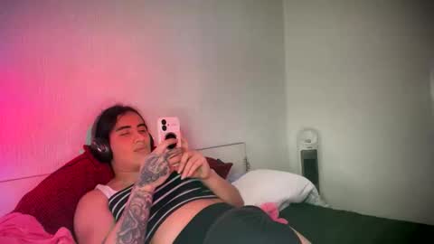 Luisa Monsters online show from February 12, 12:49 am