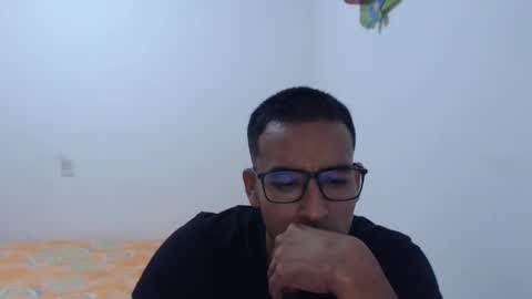 luisatr2017 online show from December 14, 4:40 am